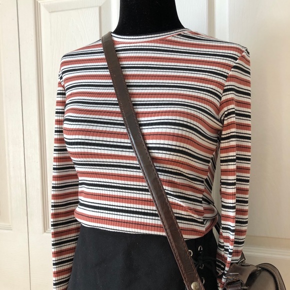 Striped Longsleeve Crew Neck Shirt - Picture 2 of 6